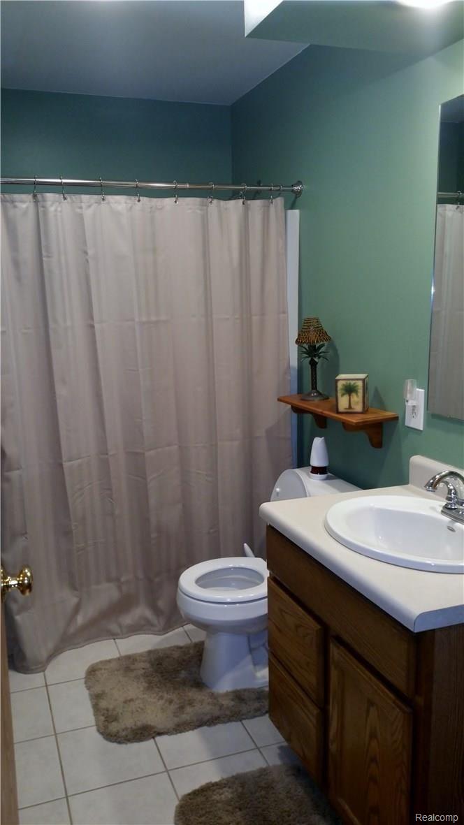 1908 South Range Road St. Clair, MI 48079 - Photo 13 of 22 20151025_134619.jpg