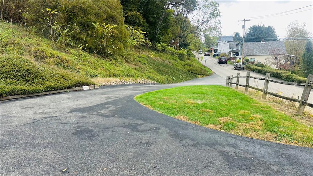 133 Old Pike Road Freeport, PA 16229 - Photo 8 of 30