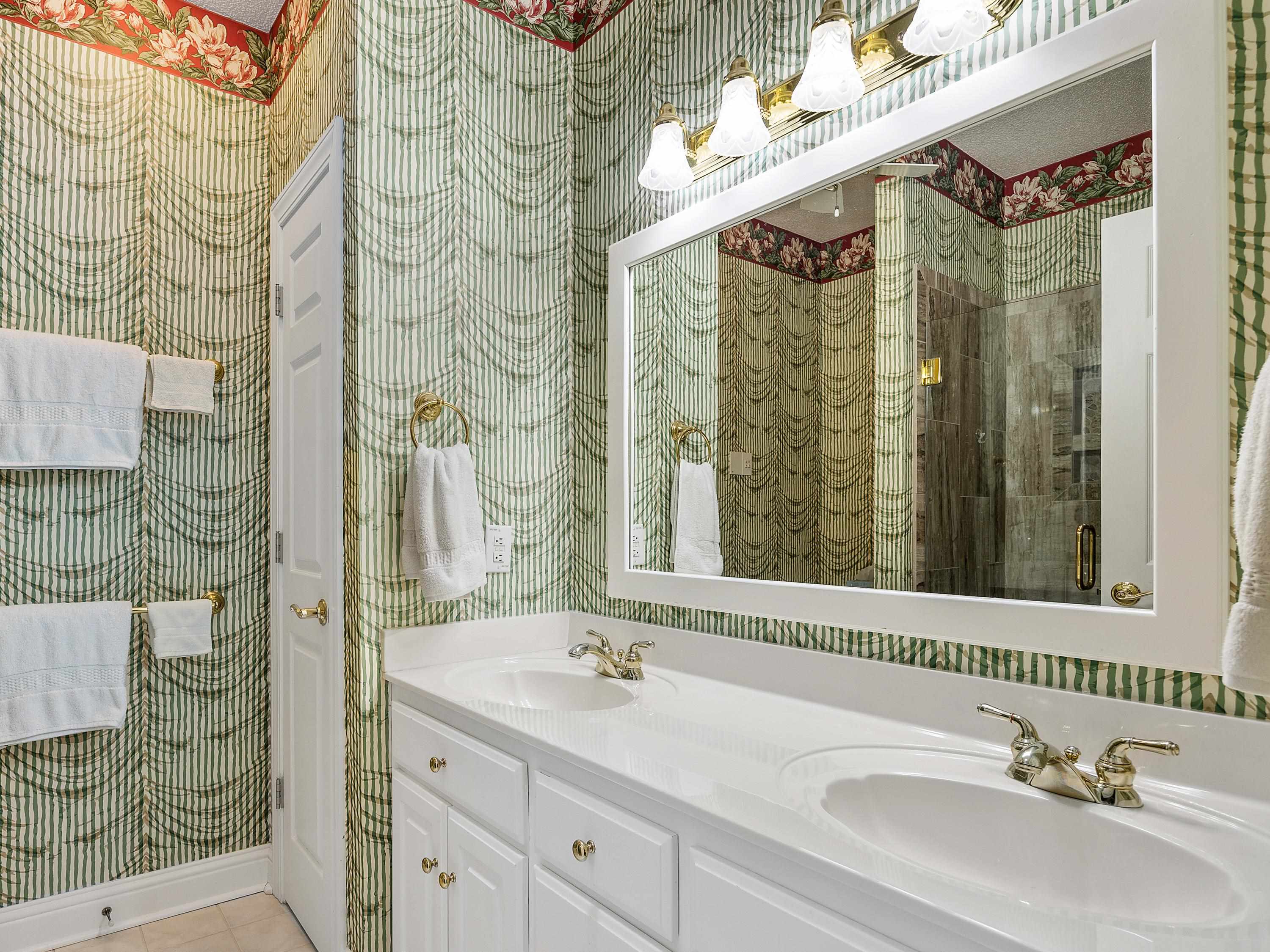 114 Wendover Road Greenwood, SC 29649 - Photo 19 of 36