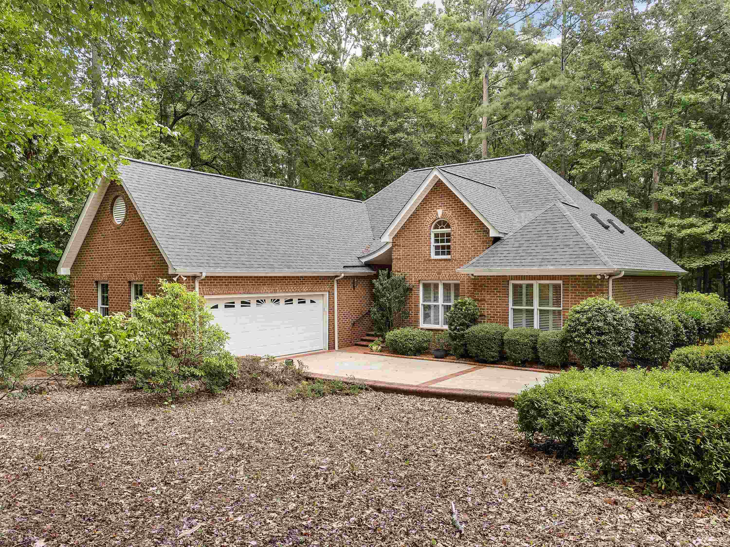 114 Wendover Road Greenwood, SC 29649 - Photo 2 of 36