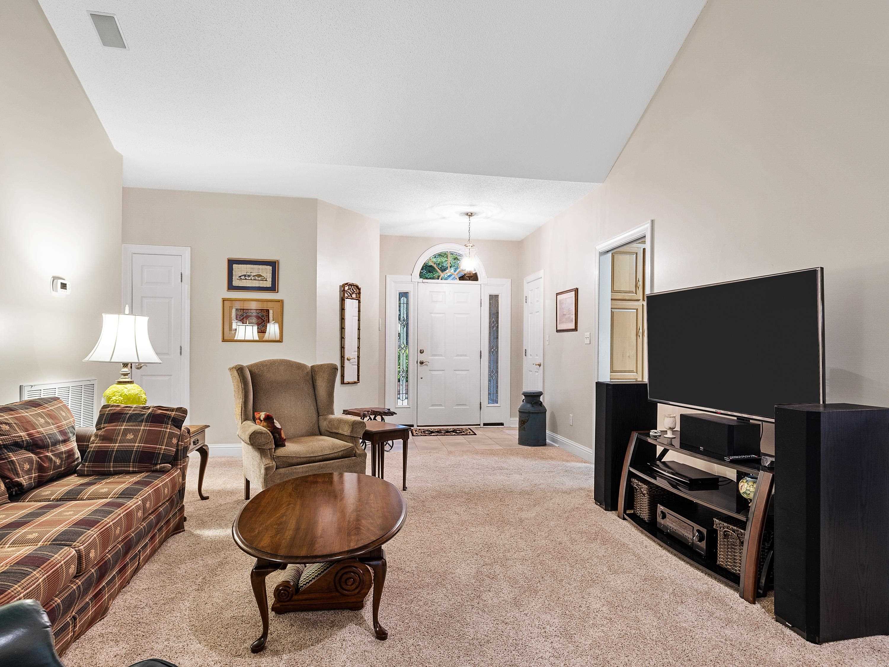 114 Wendover Road Greenwood, SC 29649 - Photo 7 of 36