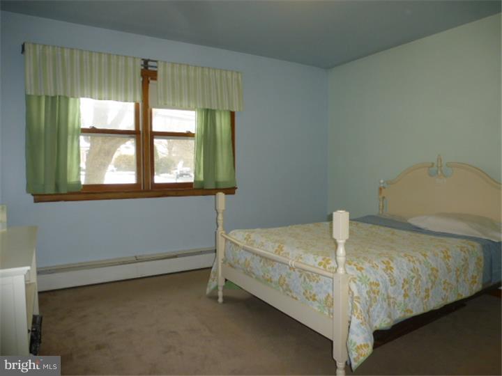 43 Federal City Road Ewing, NJ 08638 - Photo 14 of 25 Bedroom 3
