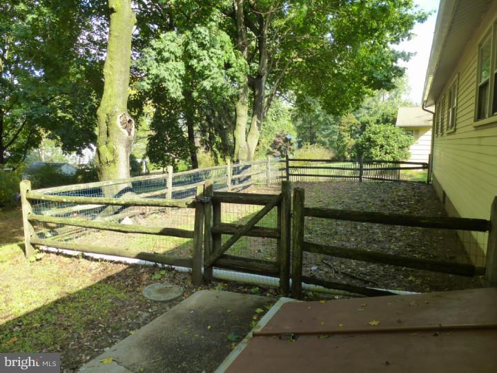 43 Federal City Road Ewing, NJ 08638 - Photo 21 of 25 Back Yard