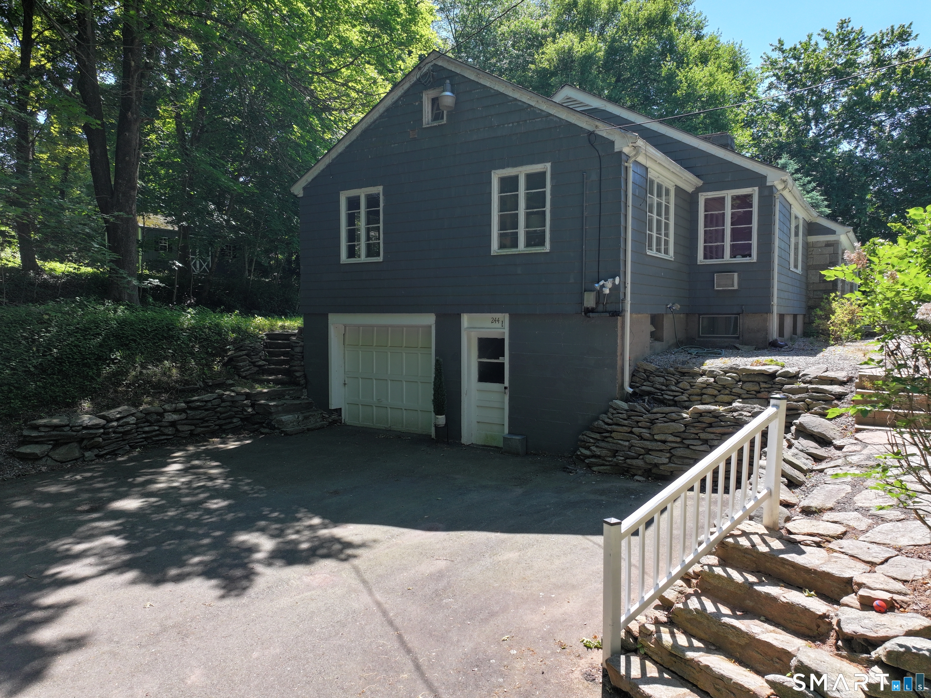 244 Chestnut Hill Road Glastonbury, CT 06033 - Photo 15 of 36