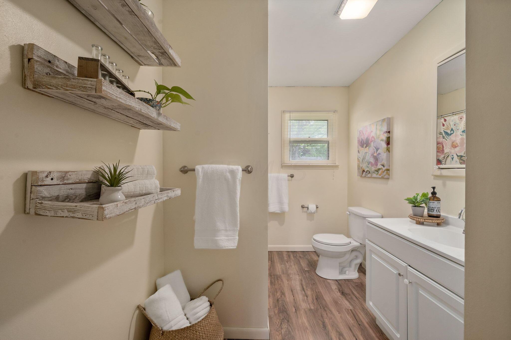 1634 Case Road Columbus, OH 43224 - Photo 21 of 40 22-web-or-mls-DSC05758