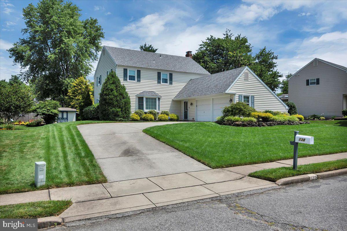 138 Coopers Kill Road Delran, NJ 08075 - Photo 2 of 29