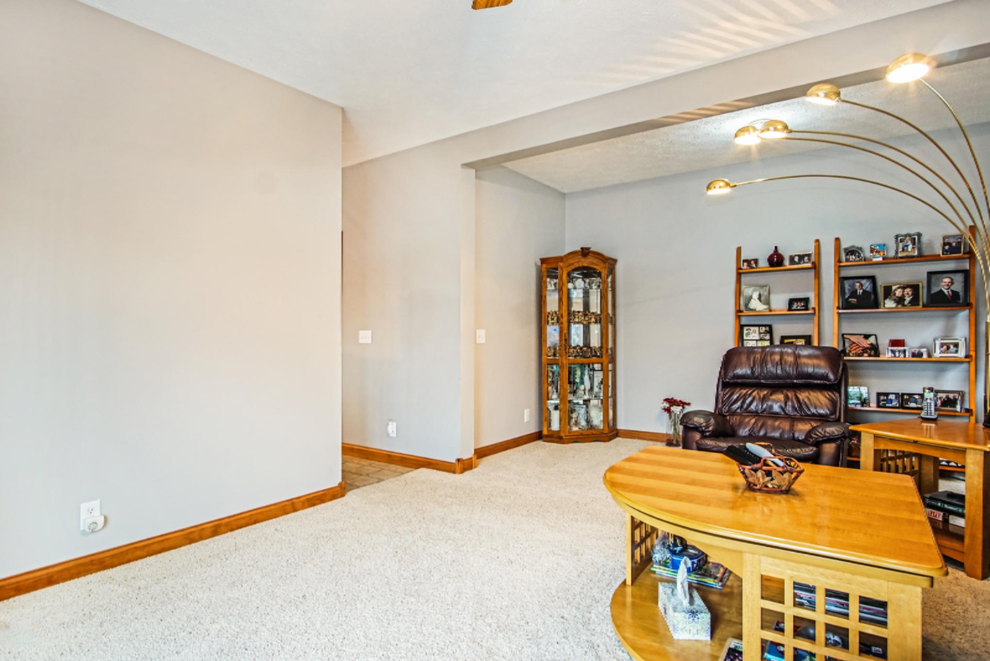 86640 60th Street Decatur, MI 49045 - Photo 34 of 61 Living Room