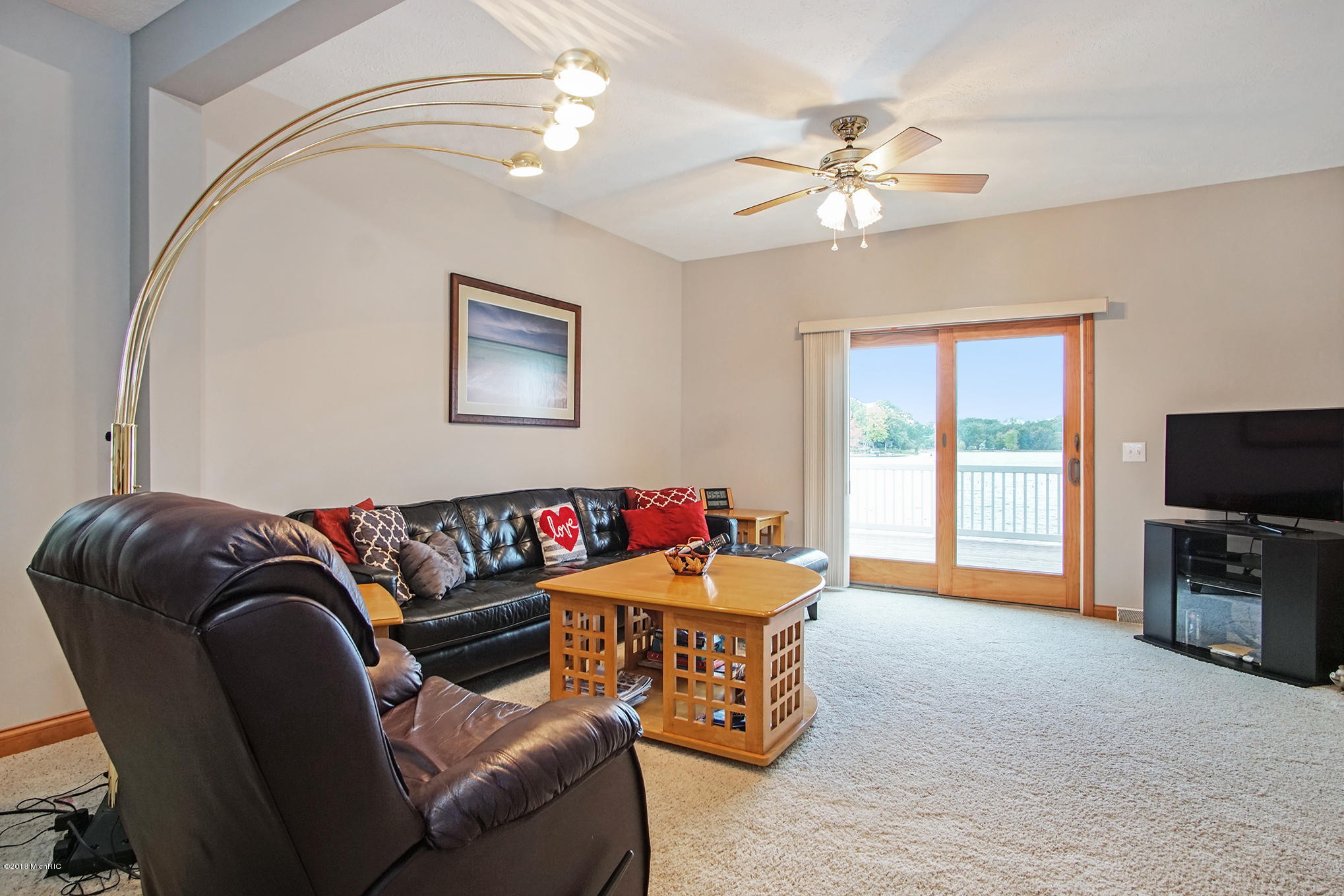 86640 60th Street Decatur, MI 49045 - Photo 7 of 61 Living Room