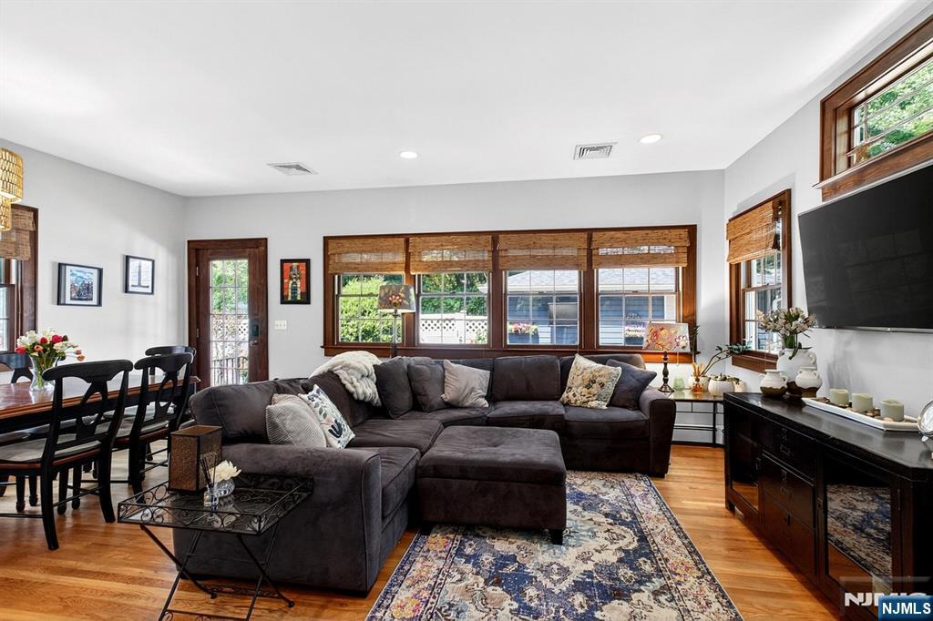 158 Vreeland Avenue Rutherford, NJ 07070 - Photo 10 of 34
