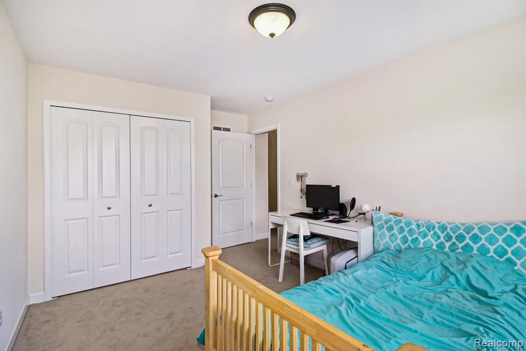 51159 Brompton Novi, MI 48374 - Photo 24 of 36