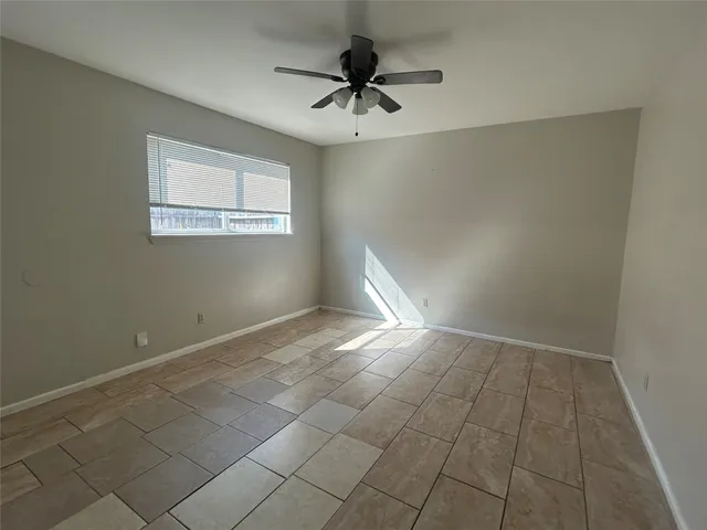 $1,000 | 6702 Biggs Court, Unit 4, Houston, TX 77061