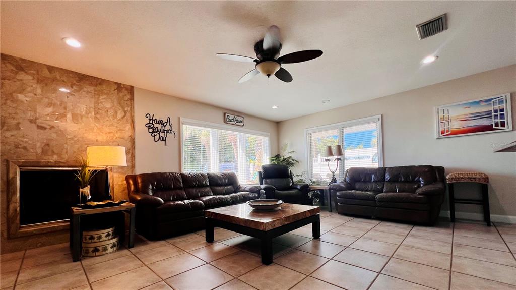 2308 Beach Trail Indian Rocks Beach, FL 33785 - Photo 14 of 37