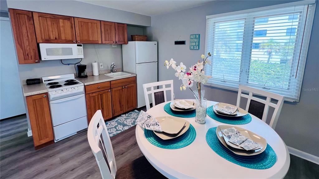 2308 Beach Trail Indian Rocks Beach, FL 33785 - Photo 23 of 37