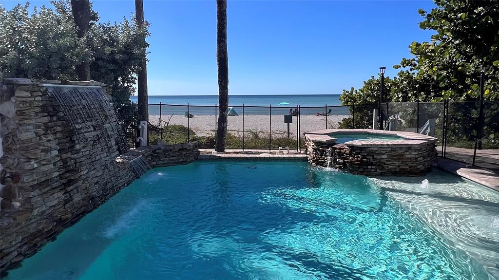 2308 Beach Trail Indian Rocks Beach, FL 33785 - Photo 33 of 37