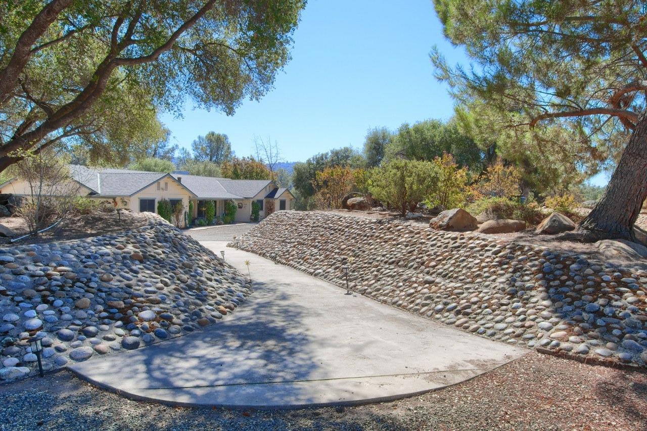 32149 Sunset Ridge Road West Coarsegold, CA 93614 - Photo 53 of 59 Gallery Image 53