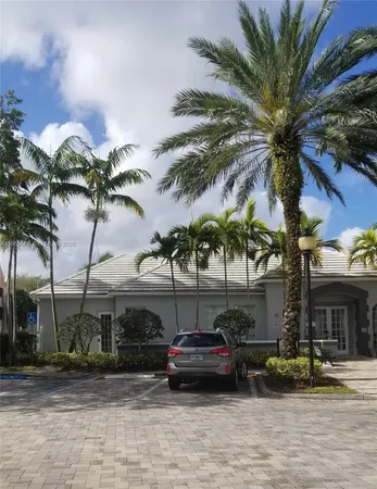 $2,650 | Pembroke Lakes South, Pembroke Pines, FL 33025