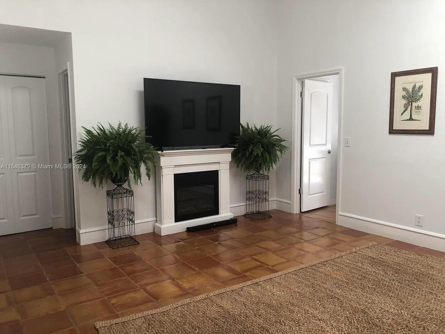 8935 Southeast Hobe Ridge Avenue, Unit 8935 Hobe Sound, FL 33455 - Photo 3 of 18 Gallery Image 3