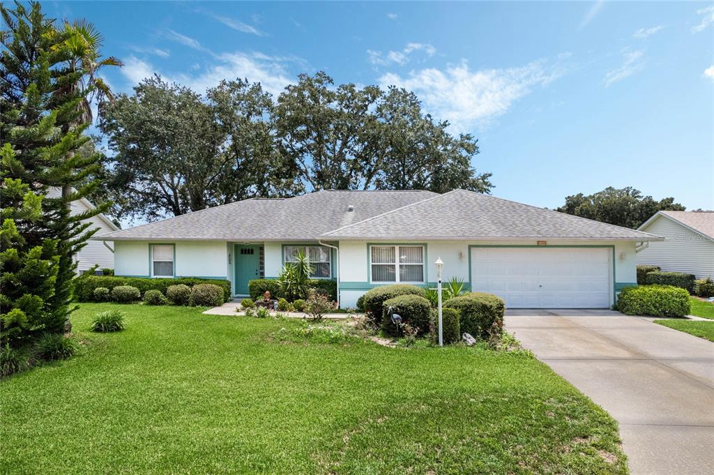 26740 Racquet Circle Leesburg, FL 34748 - Photo 1 of 1 Front of the House