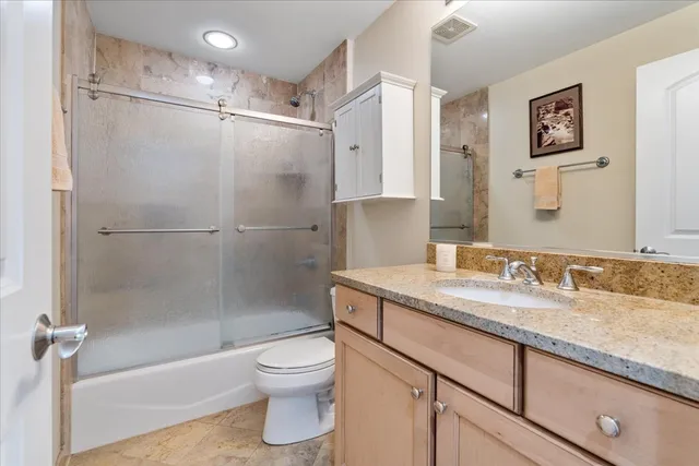 $599,900 | 2444 West Diversey Avenue, Unit 1W, Chicago, IL 60647