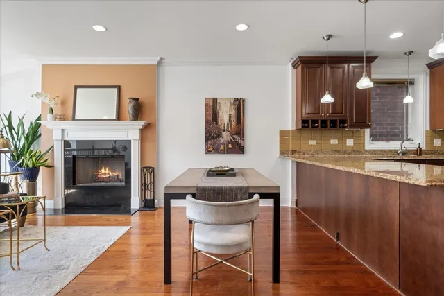 $599,900 | 2444 West Diversey Avenue, Unit 1W, Chicago, IL 60647