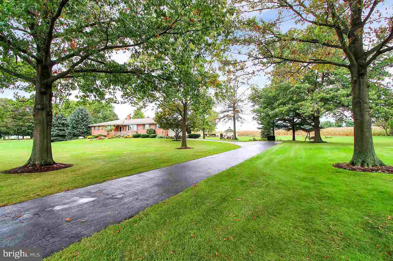 4231 Admire Road Dover, PA 17315 - Photo 2 of 26 Gallery Image 2