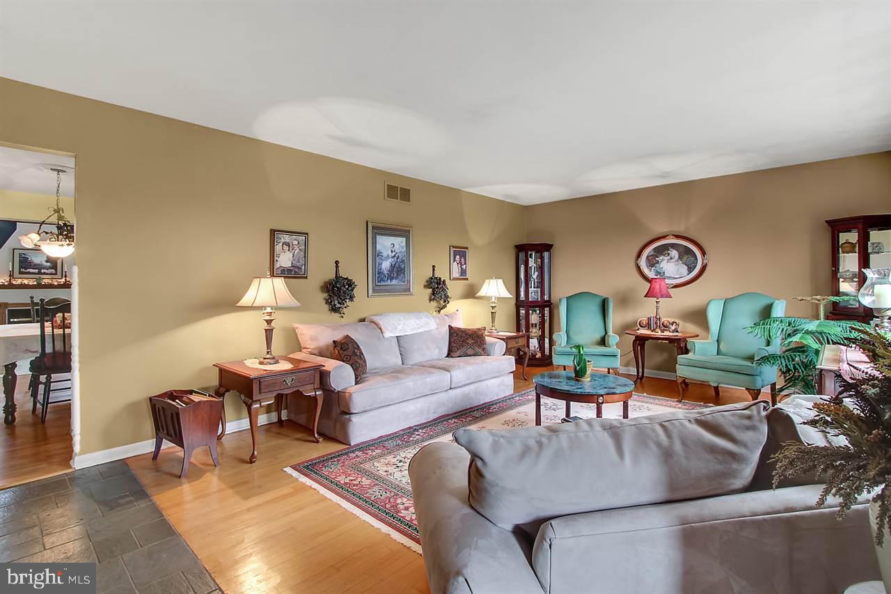 4231 Admire Road Dover, PA 17315 - Photo 5 of 26 Gallery Image 5