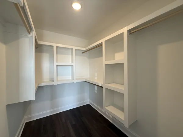 $359,900 | 1129 Javier Drive, Springfield, TN 37172