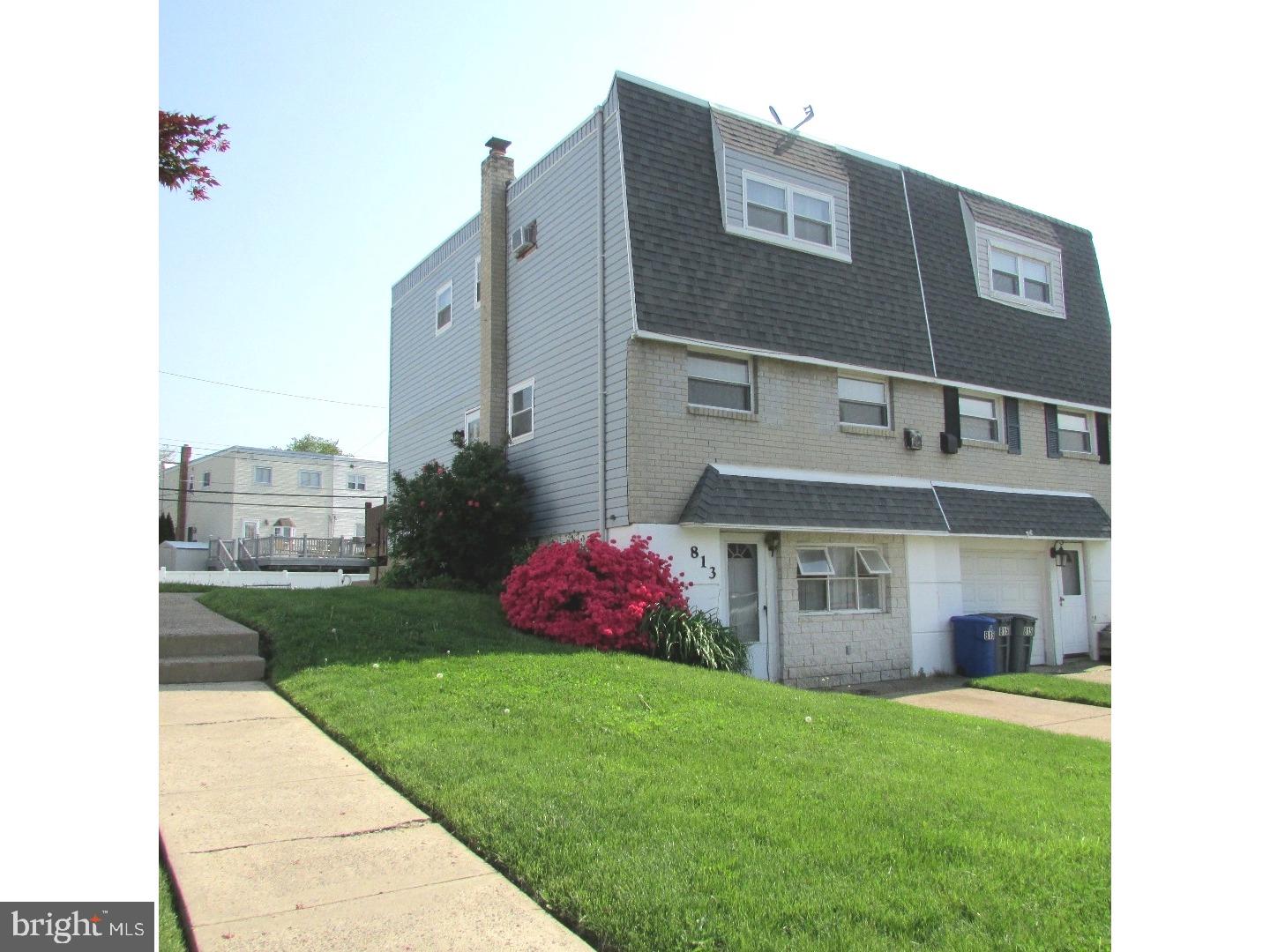 813 Avon Road Philadelphia, PA 19116 - Photo 2 of 21 Exterior