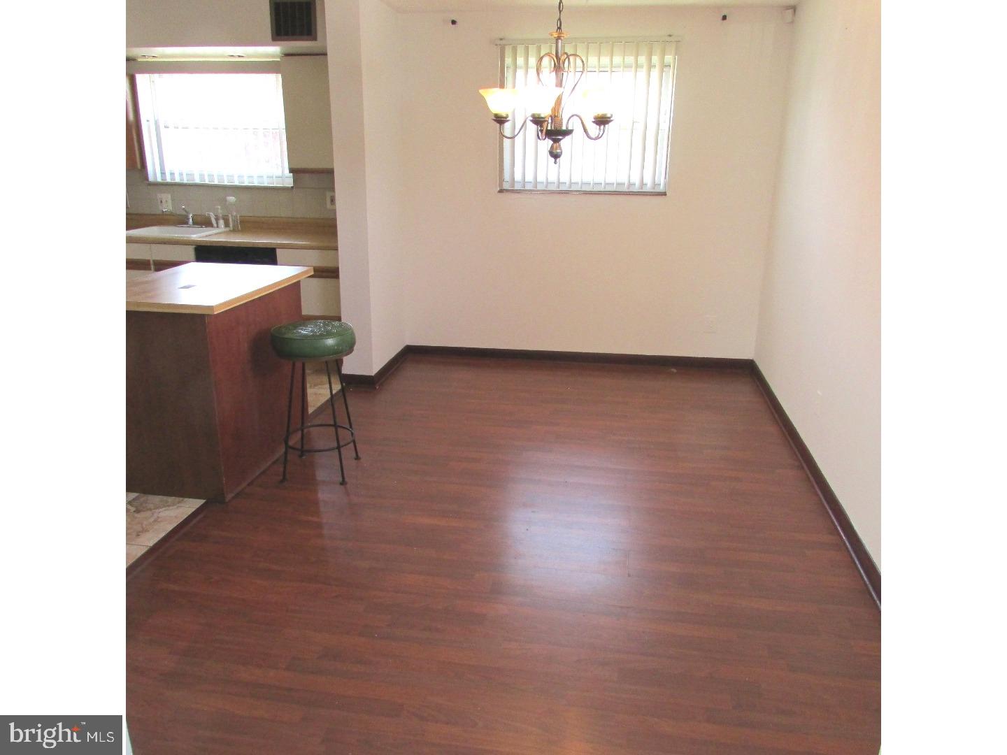 813 Avon Road Philadelphia, PA 19116 - Photo 3 of 21 Dining Room