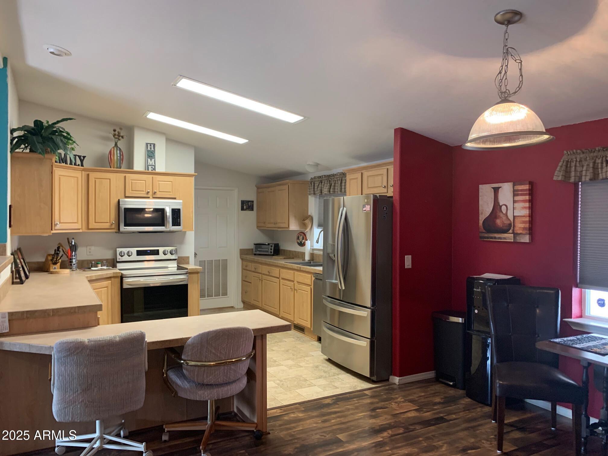 1231 West Roundup Street Apache Junction, AZ 85120 - Photo 10 of 30 KIT DIN USE