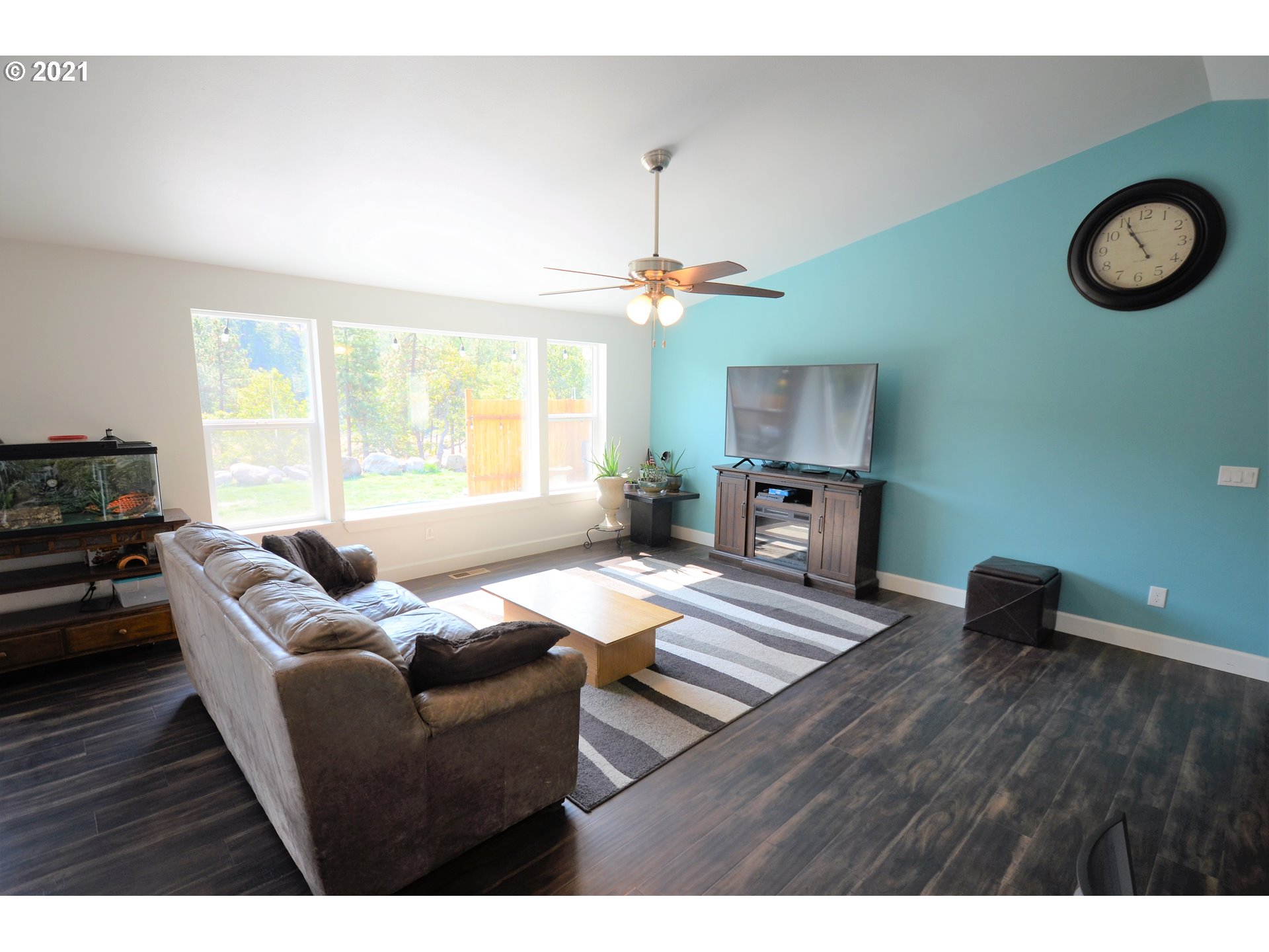 4250 Browns Creek Road The Dalles, OR 97058 - Photo 19 of 32 Gallery Image 19