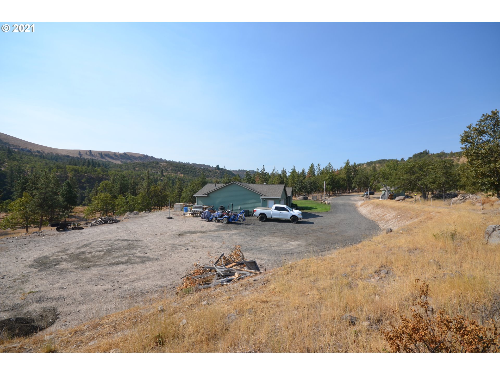 4250 Browns Creek Road The Dalles, OR 97058 - Photo 3 of 32 Gallery Image 3