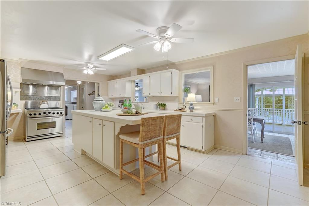 1104 Hobbs Road Greensboro, NC 27410 - Photo 11 of 46 Gallery Image 11