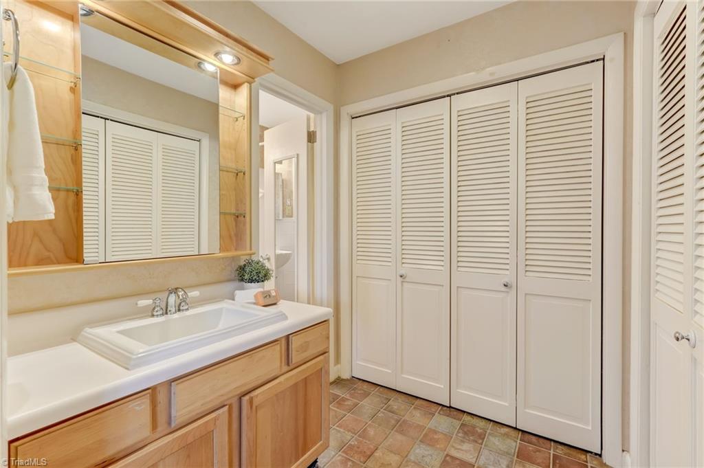 1104 Hobbs Road Greensboro, NC 27410 - Photo 24 of 46 Gallery Image 24