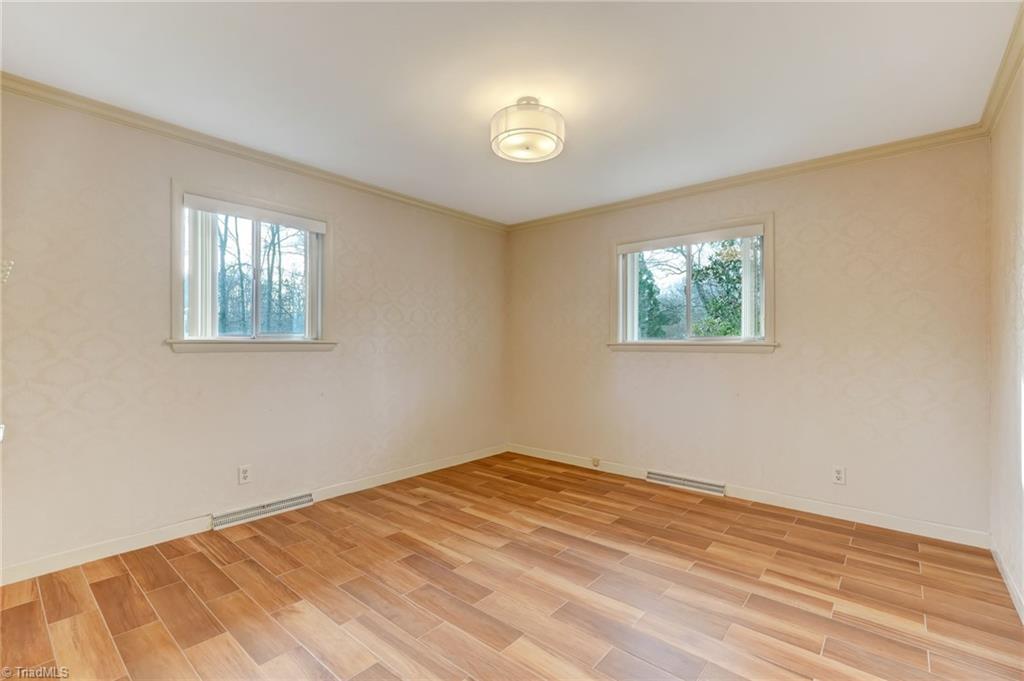 1104 Hobbs Road Greensboro, NC 27410 - Photo 27 of 46 Gallery Image 27