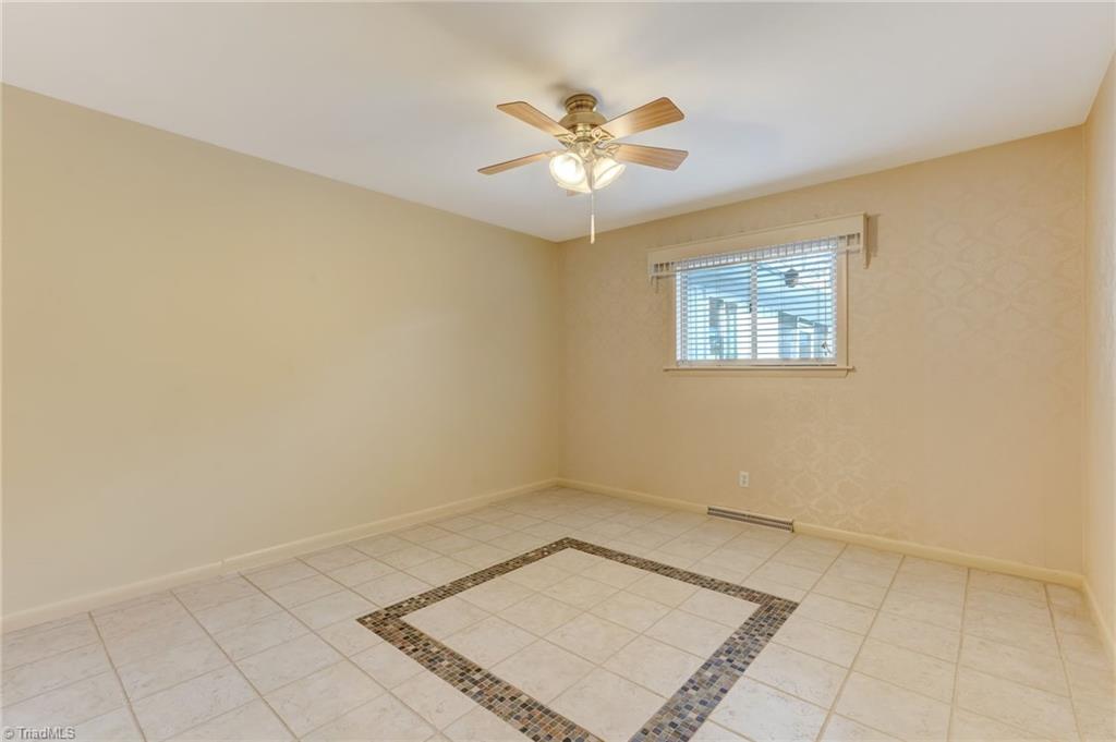 1104 Hobbs Road Greensboro, NC 27410 - Photo 28 of 46 Gallery Image 28