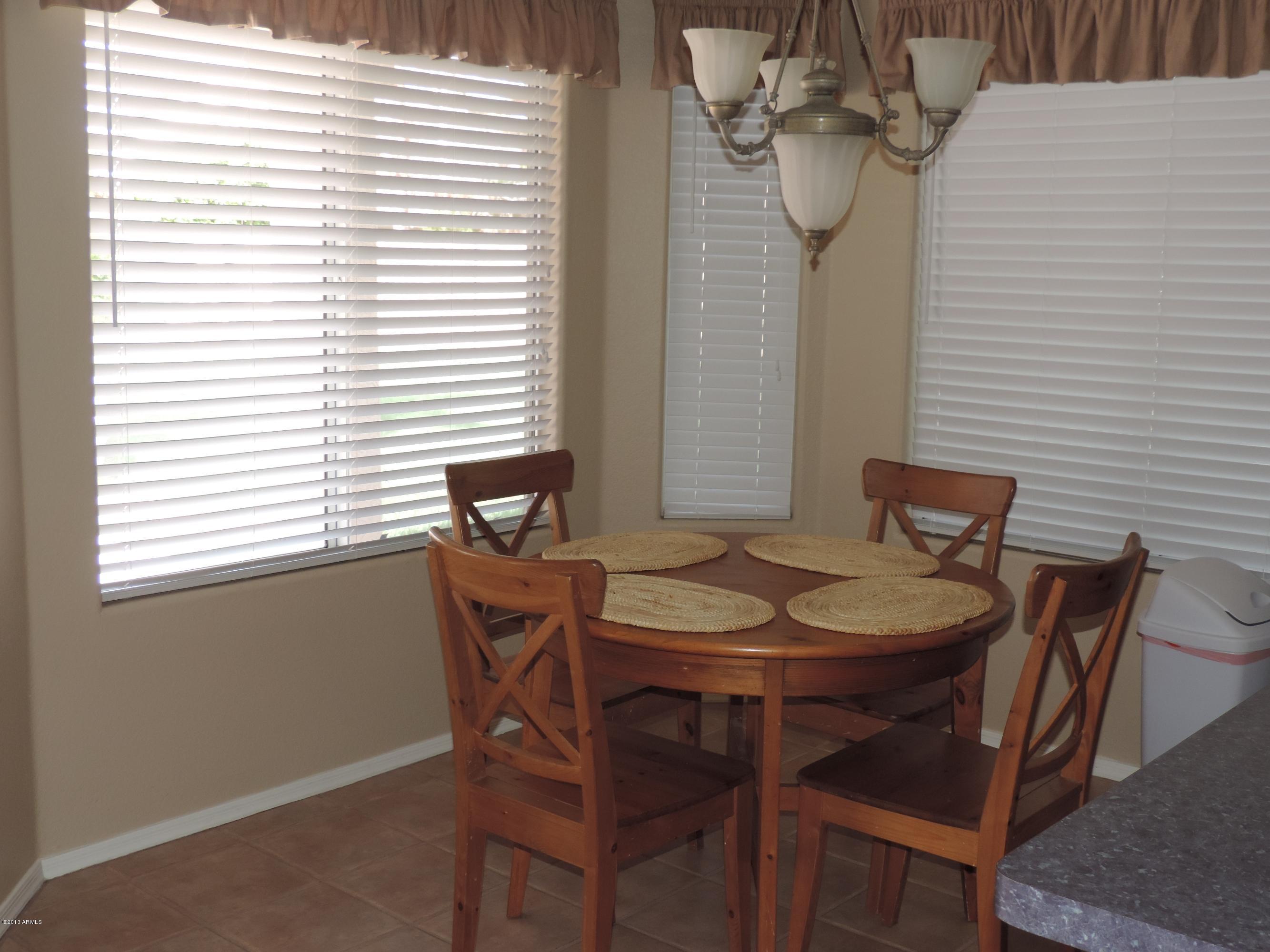 932 North Swallow Lane Gilbert, AZ 85234 - Photo 5 of 21 kitchenswallow 004