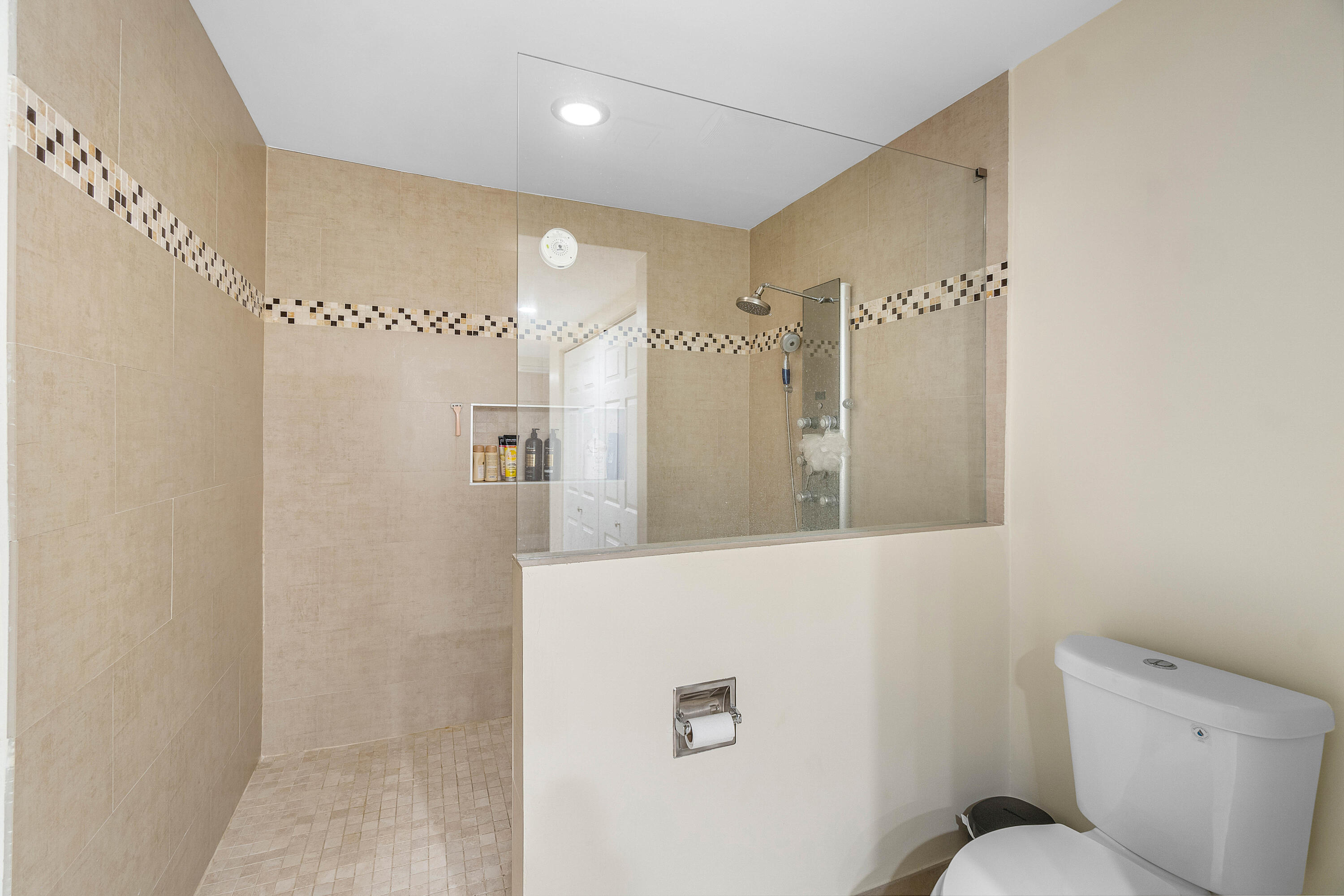 6044 Glendale Drive Boca Raton, FL 33433 - Photo 19 of 20 034-6044GlendaleDrive-BocaRaton-FL-33433