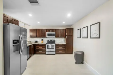 $599,000 | 6044 Glendale Drive, Boca Raton, FL 33433