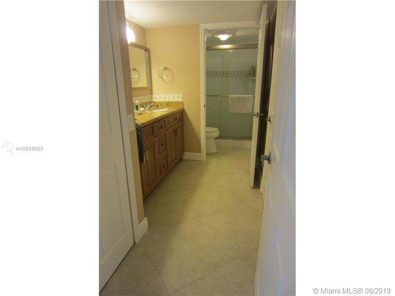 650 Ocean Drive, Unit 6C Key Biscayne, FL 33149 - Photo 8 of 22