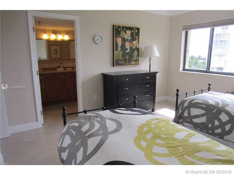 650 Ocean Drive, Unit 6C Key Biscayne, FL 33149 - Photo 10 of 22