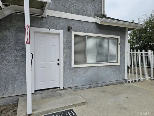 $2,950 | 7124 Valmont Street, Unit 5, Tujunga, CA 91042
