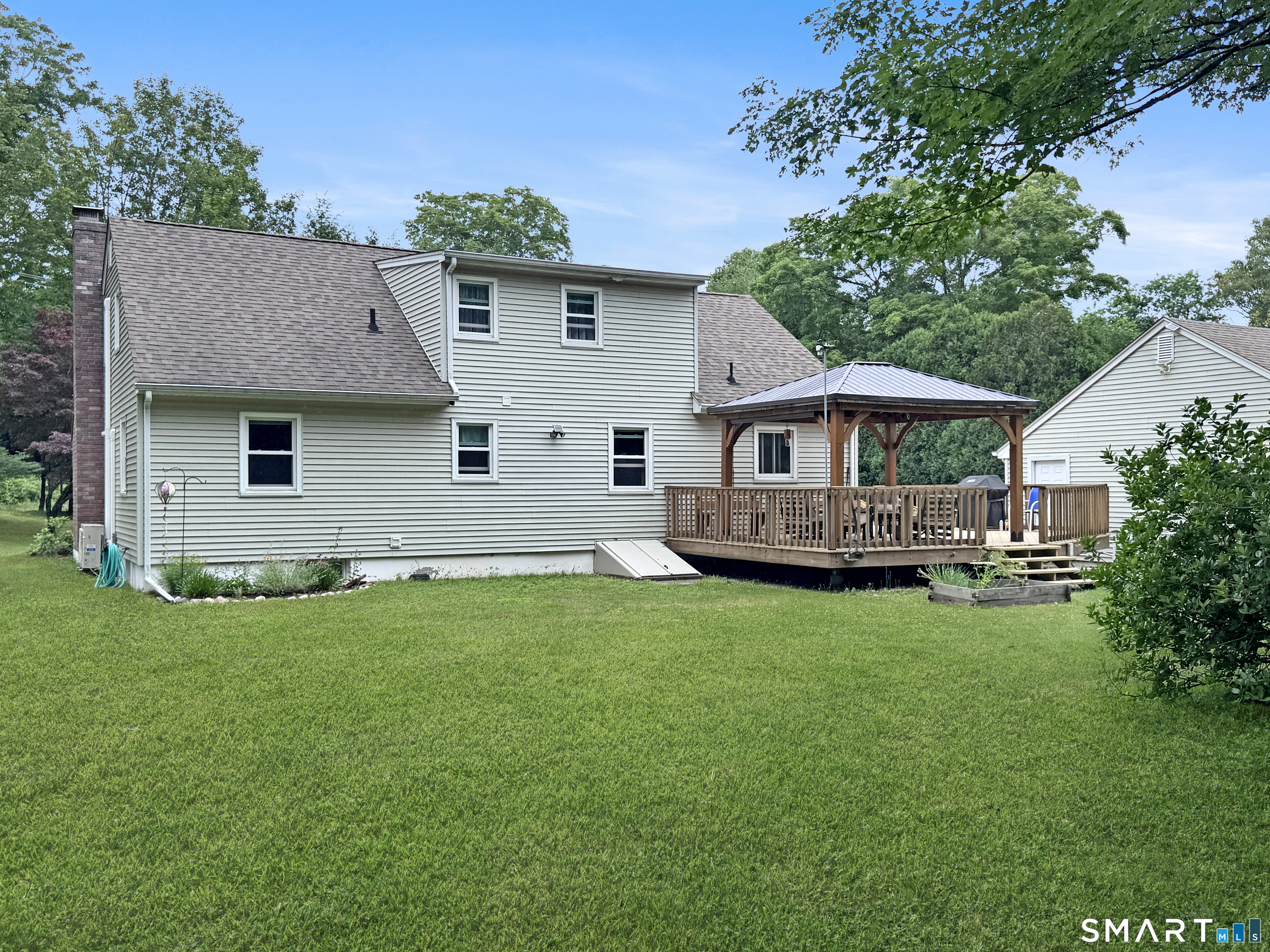 95 Stoddards Wharf Road Ledyard, CT 06339 - Photo 3 of 36