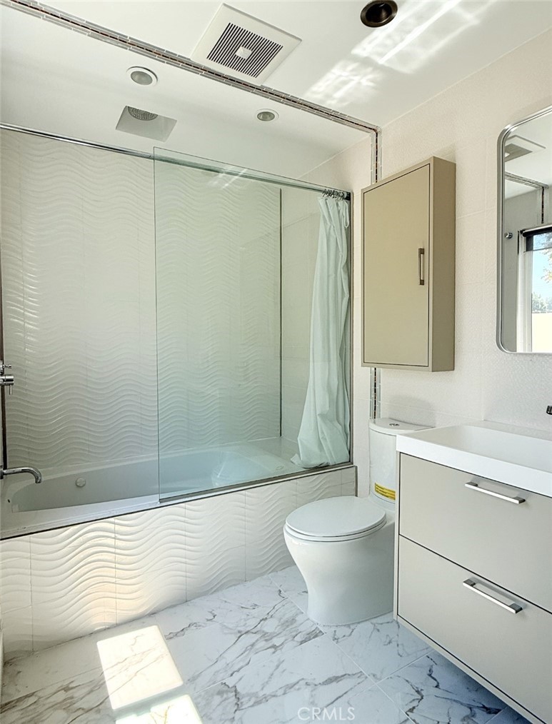 1801 Roscomare Road Los Angeles, CA 90077 - Photo 25 of 38