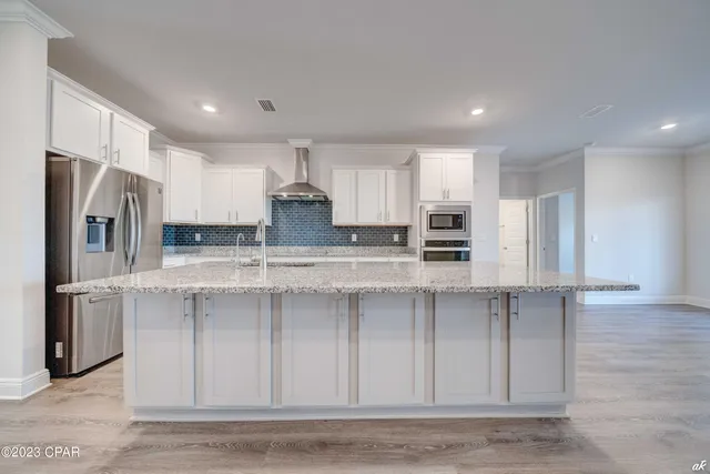 $2,900 | 204 Martingale Loop, Lynn Haven, FL 32444