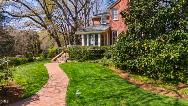 $3,700,000 | 223 Hillcrest Circle, Chapel Hill, NC 27514