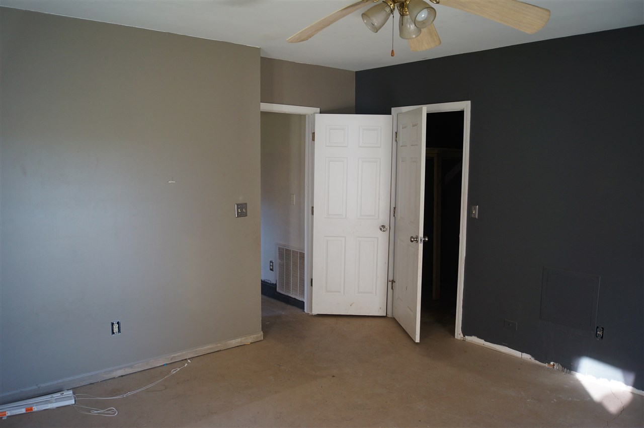 8427 Notestine Road Fort Wayne, IN 46835 - Photo 16 of 21