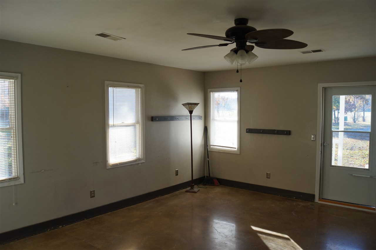 8427 Notestine Road Fort Wayne, IN 46835 - Photo 18 of 21