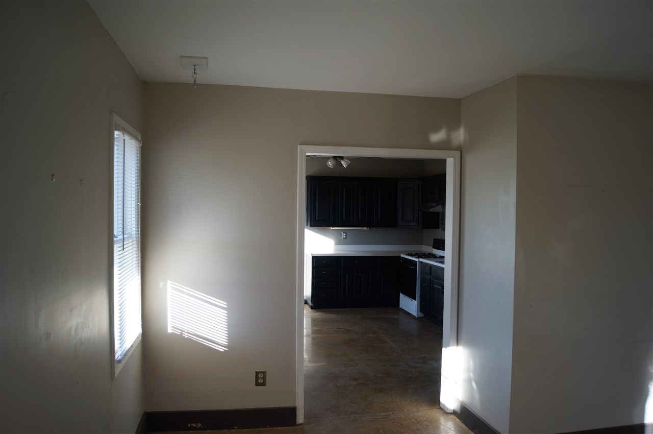 8427 Notestine Road Fort Wayne, IN 46835 - Photo 10 of 21