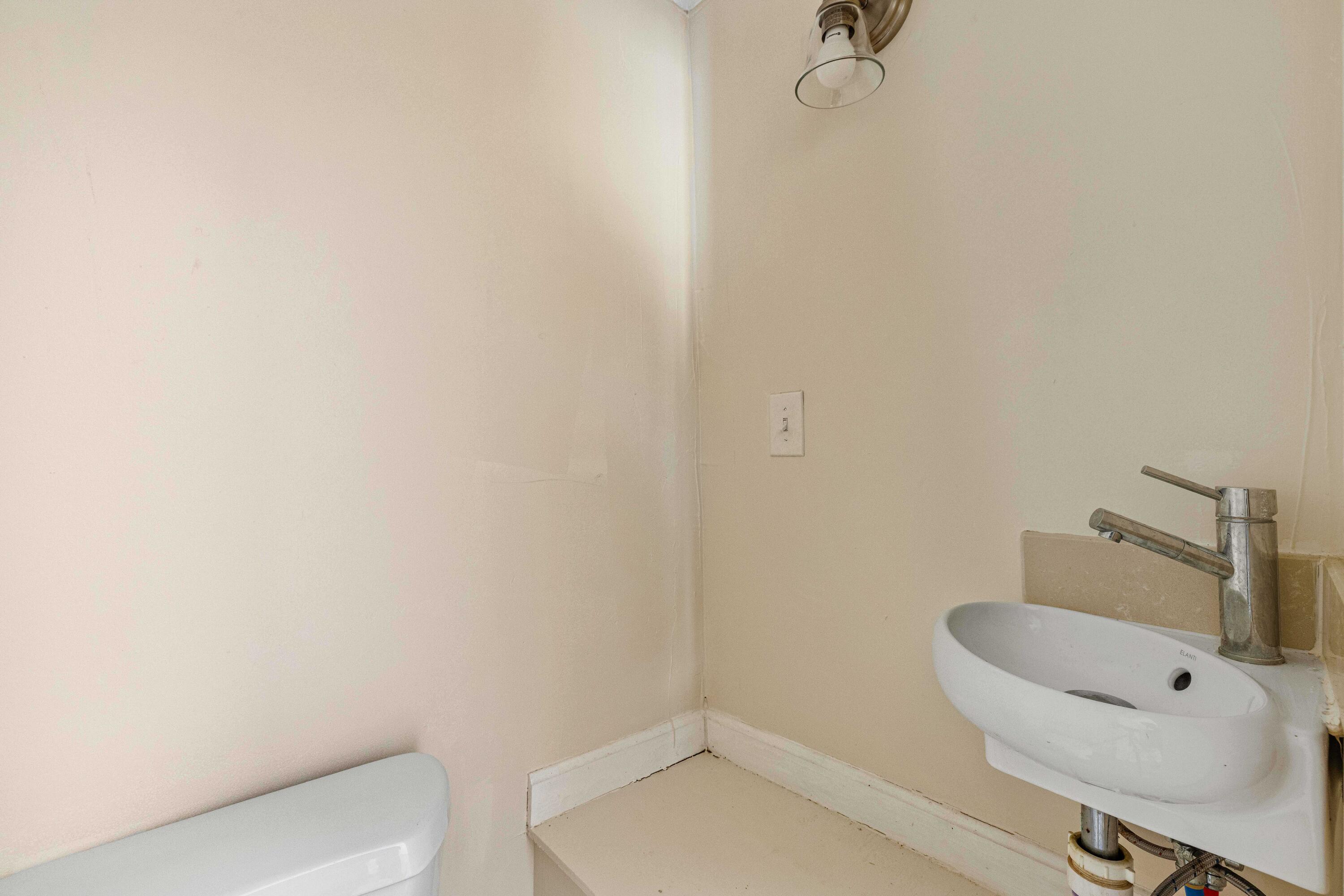 70 Airport Road Sanford, ME 04073 - Photo 27 of 40 1/2 Bath